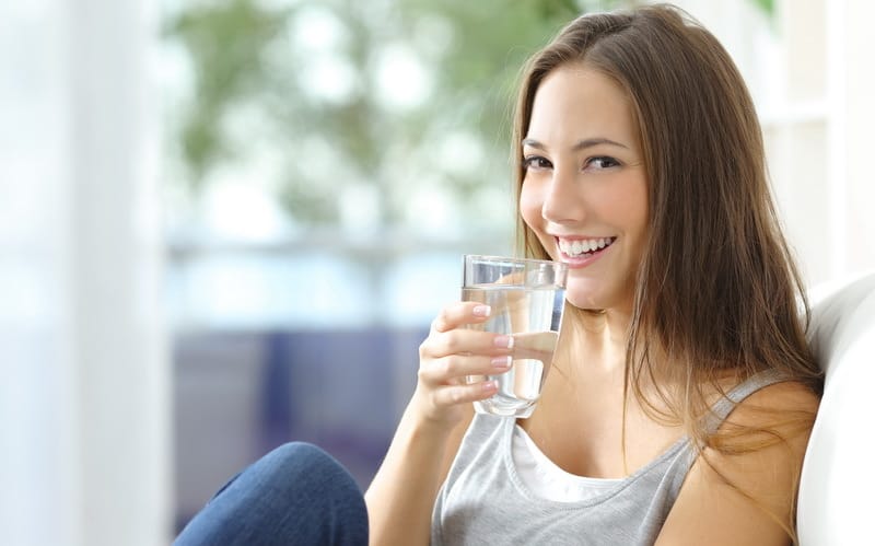 물을 많이 마시는 9가지 쉬운 방법