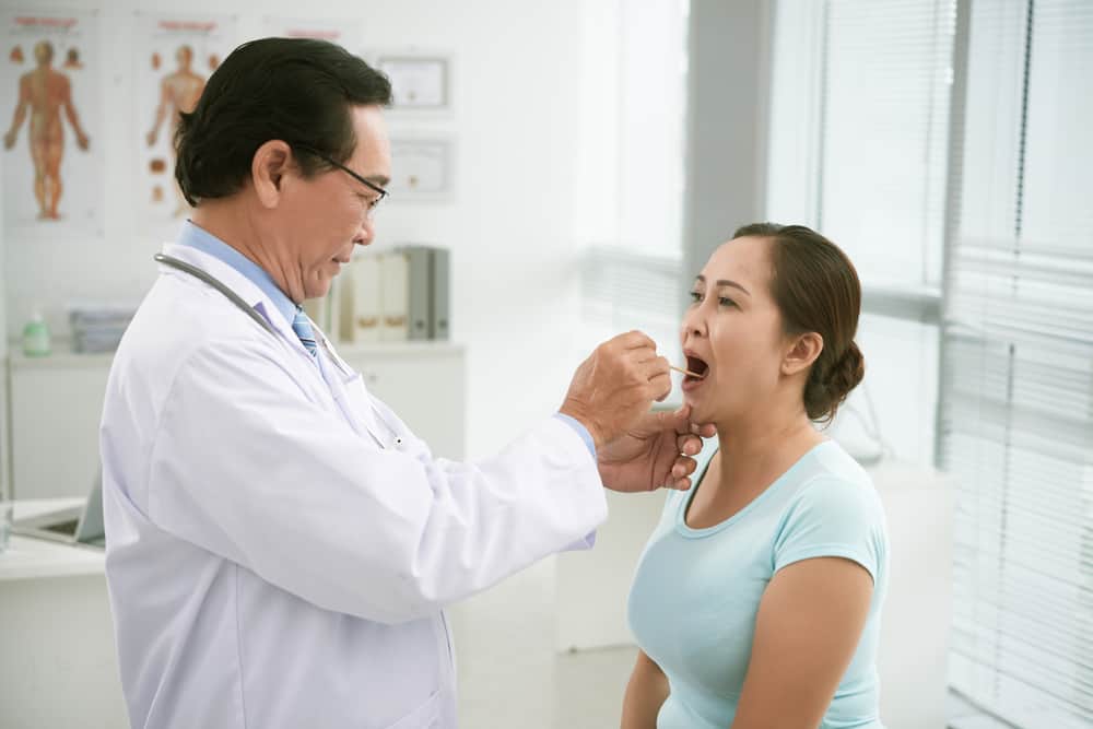 혀암 4기: 증상, 기대 수명 및 치료 방법