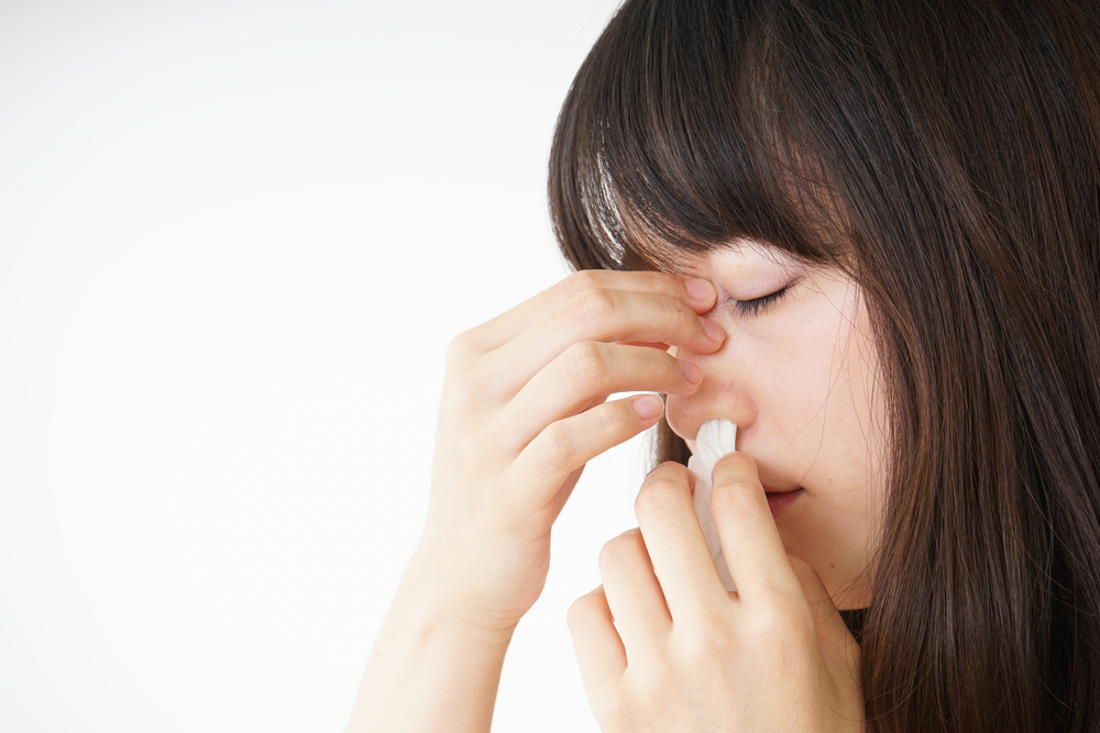 5 Dinge zu tun, um Nasenbluten zu stoppen