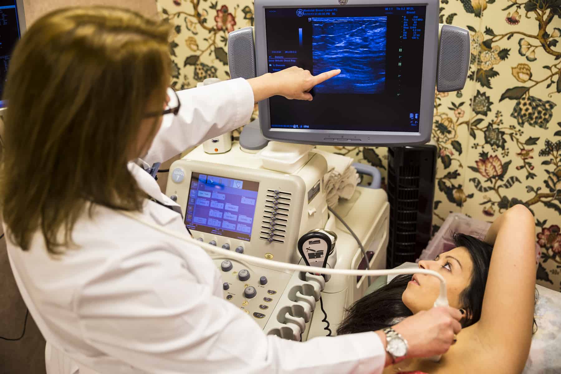 Razumijevanje funkcija i postupaka ultrazvuka dojke za otkrivanje raka dojke
