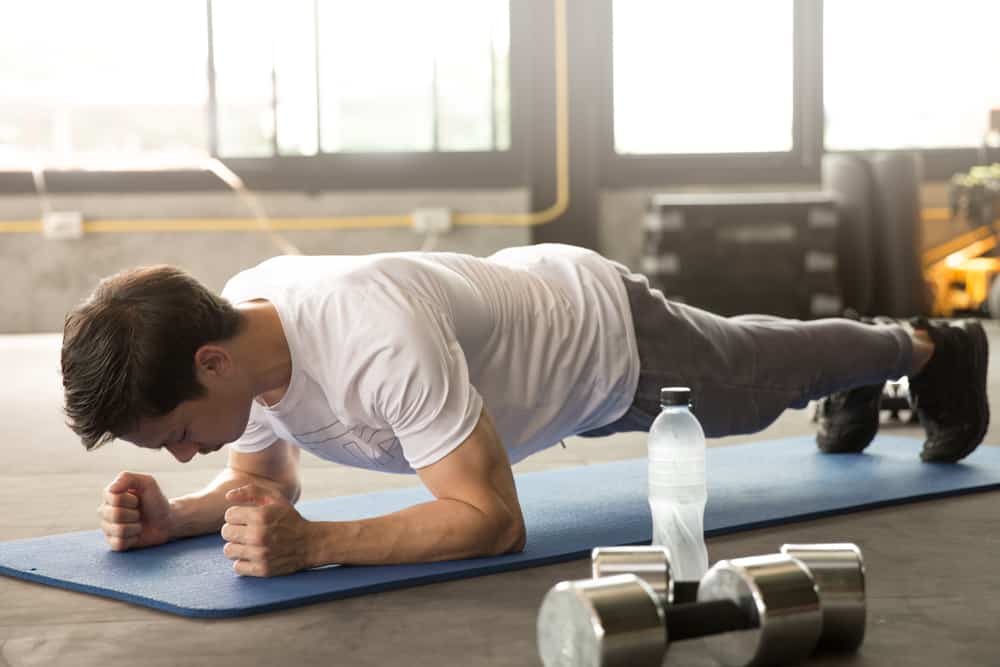 5 soorten oefeningen die geschikt zijn voor mannen om de ideale lichaamsvorm te krijgen