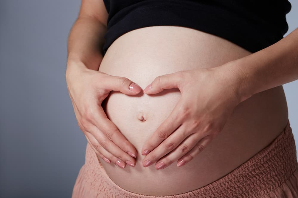 배꼽 임산부가 아프다? 6가지 원인과 올바른 치료법