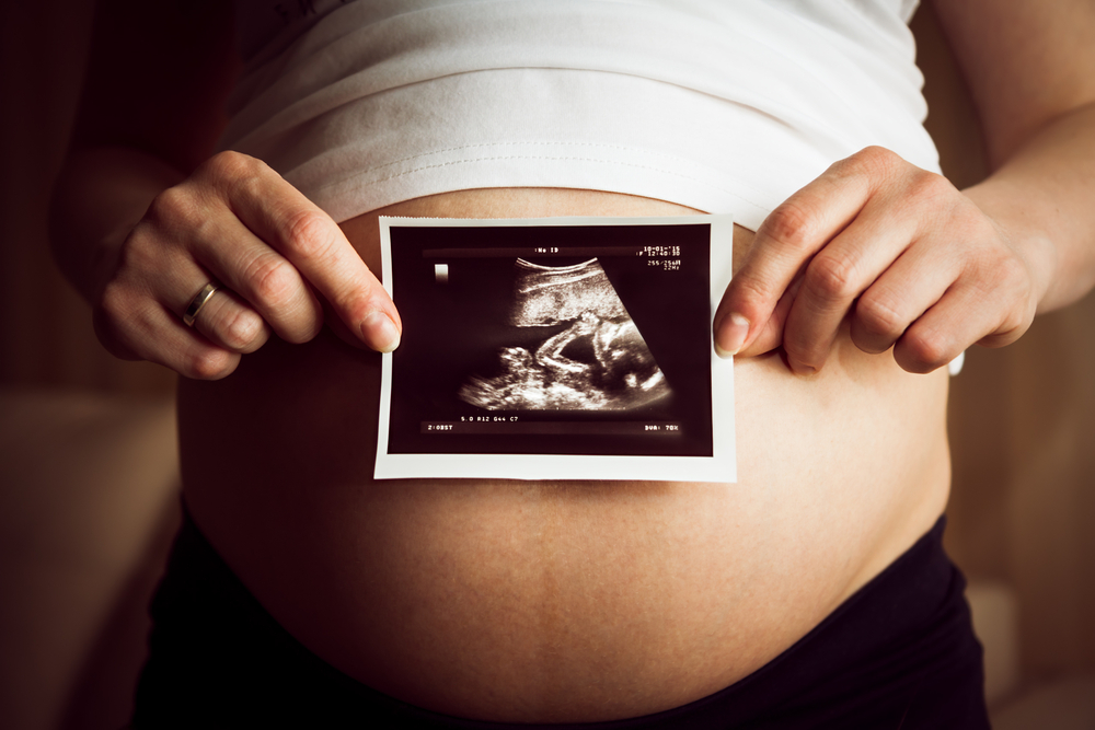 임신 중 건강한 태아의 특징은 무엇입니까?