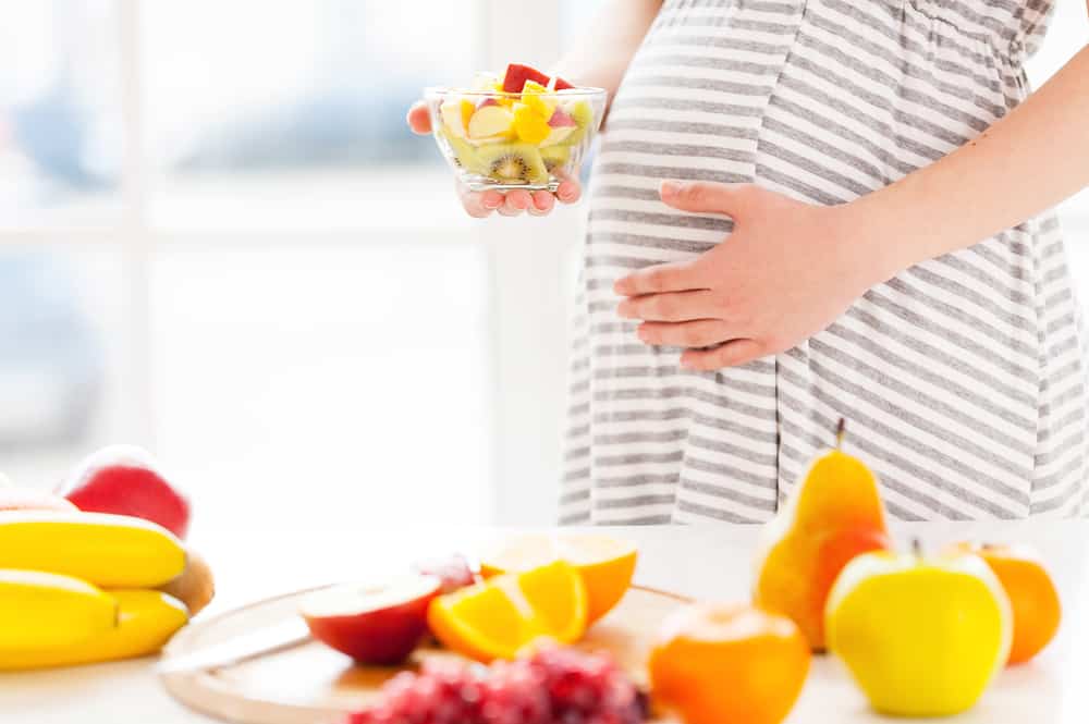 7 blutverbessernde Früchte, die Schwangere verzehren können