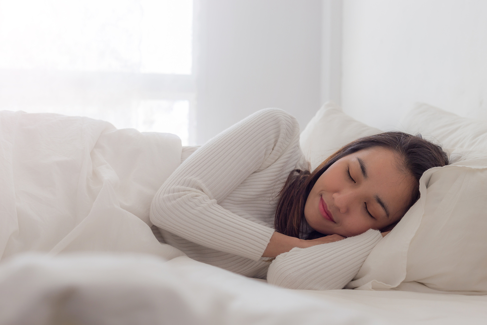 Sichere und bequeme Schlafposition bei Nackenschmerzen