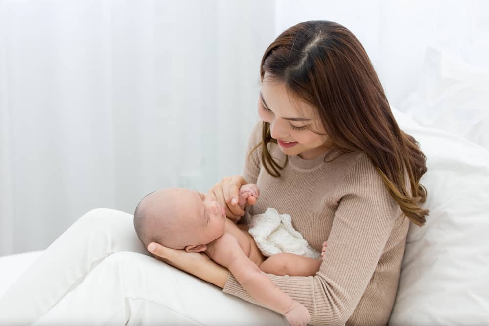 출산 후 처진 위를 조이는 5가지 자연적인 방법