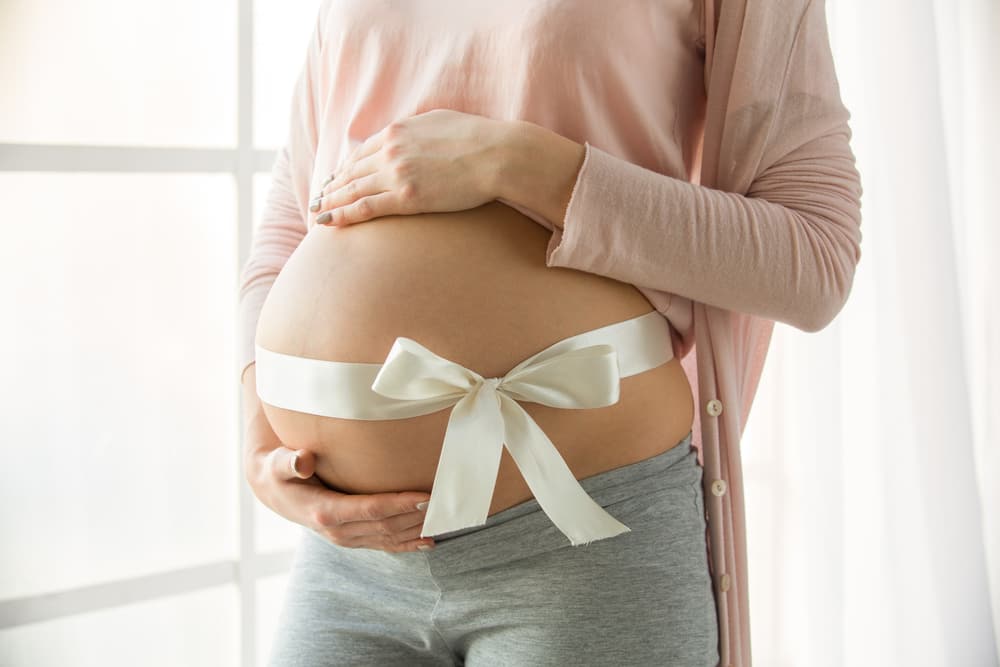 4 Magenbeschwerden, die häufig während der Schwangerschaft auftreten