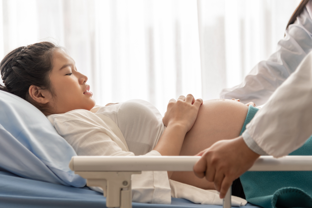자궁 역전, 생명을 위협할 수 있는 출산 합병증