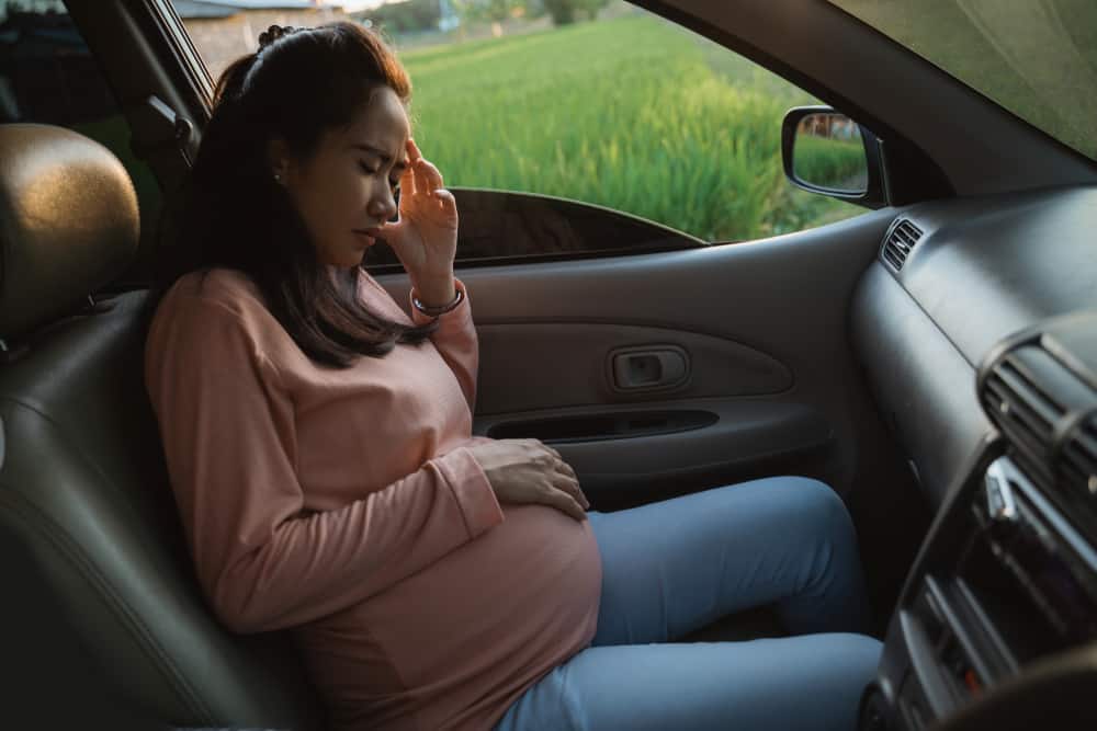 ¿Pueden las mujeres embarazadas tomar medicamentos contra el pene mientras viajan largas distancias?