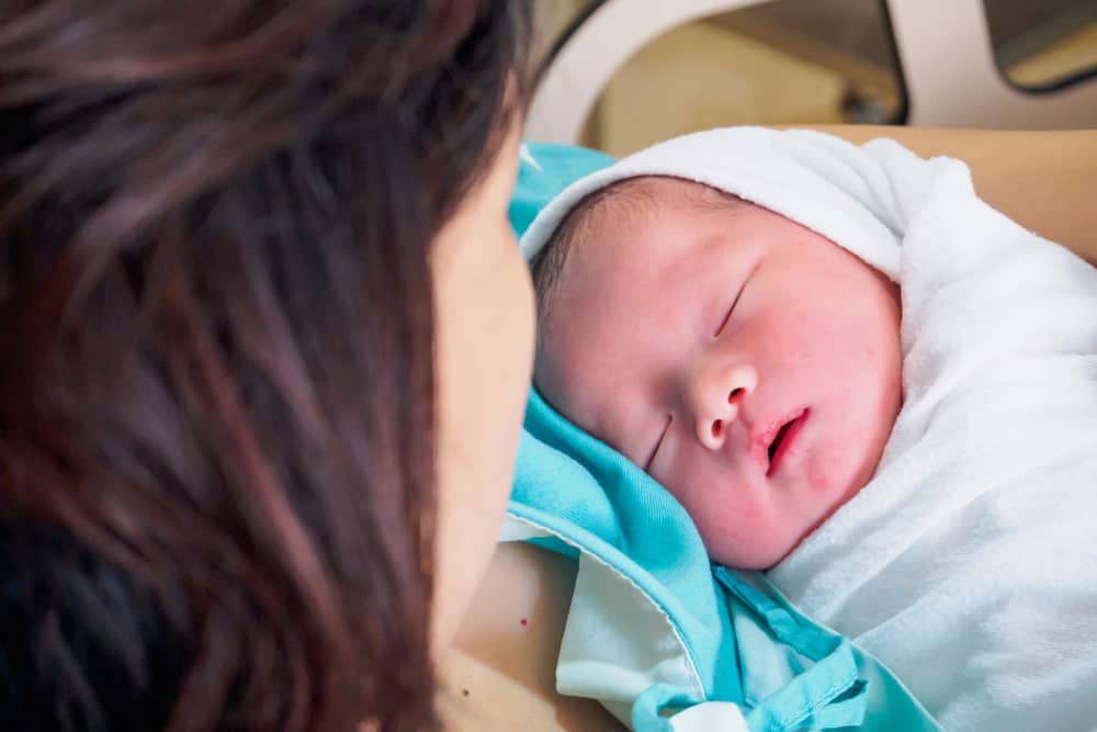 엄마가 고려할 수 있는 7가지 출산 방법