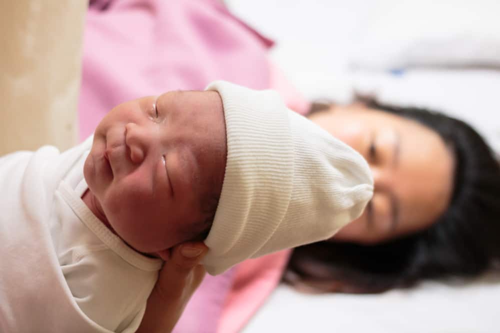16 엄마와 아기를 위한 위험한 출산 합병증 목록