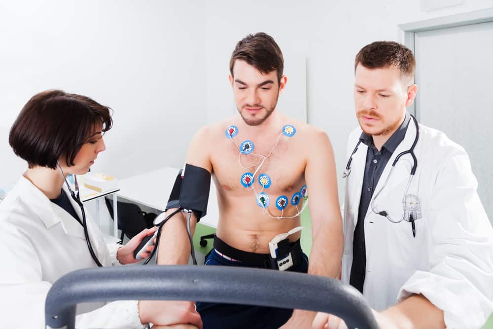 Нагрузочный тест ЭКГ, проверка сердечной функции на беговой дорожке