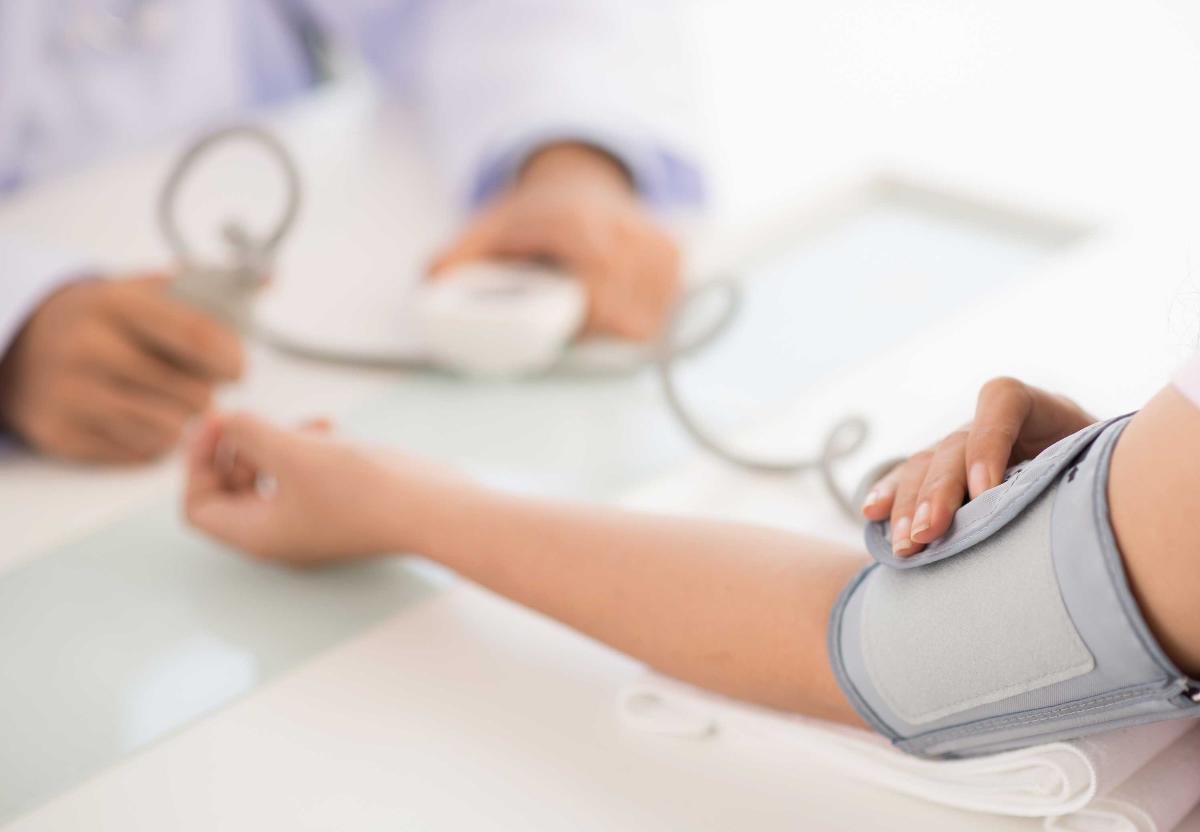 Upoznajte esencijalnu hipertenziju, simptome i kako je liječiti