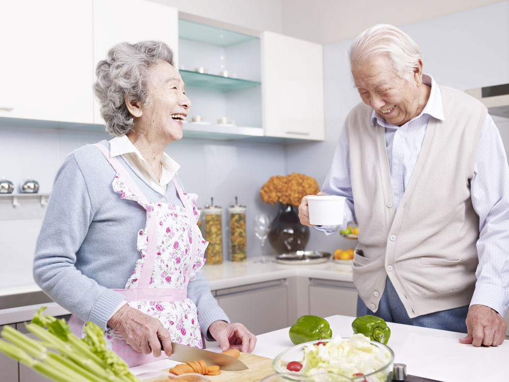 Ein vollständiger Leitfaden zur Erfüllung der Ernährungsbedürfnisse älterer Menschen