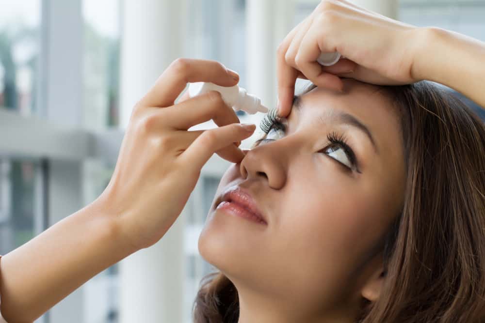 Verschiedene Medikamente zur Behandlung von geschwollenen Augen