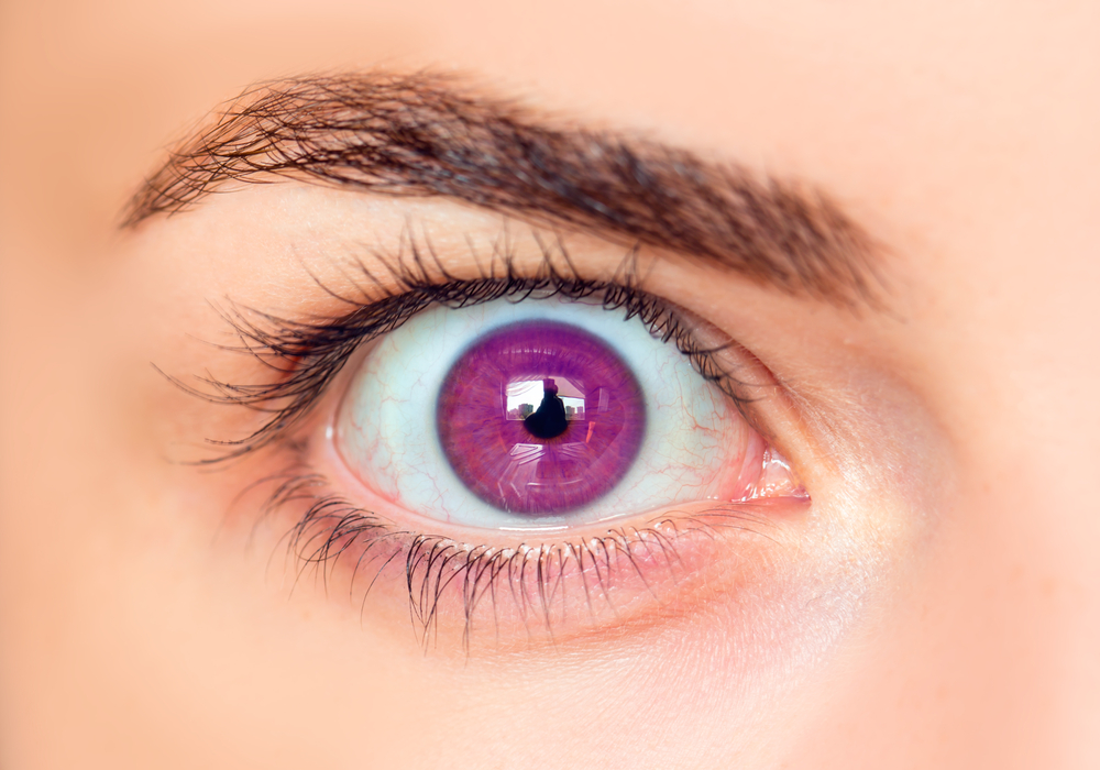 Может ли цвет глаз стать фиолетовым? Это факт!