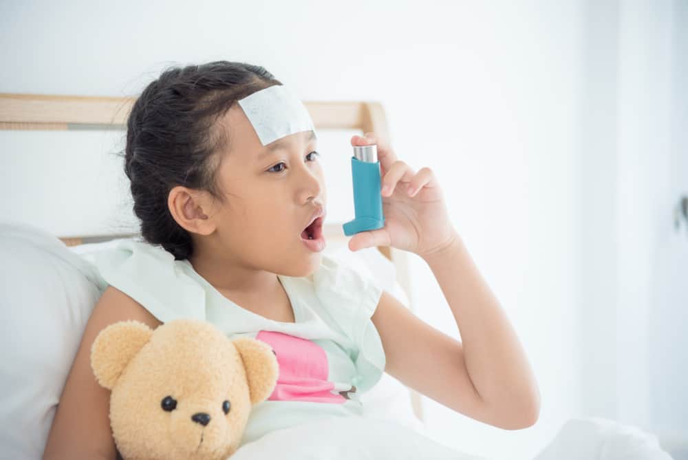 Varias opciones de medicamentos para el asma eficaces y seguros para niños
