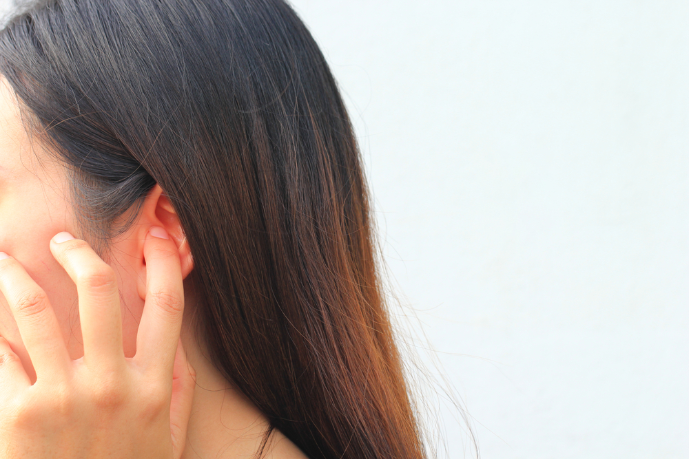 Внезапная глухота на одно ухо, опасность или нет?