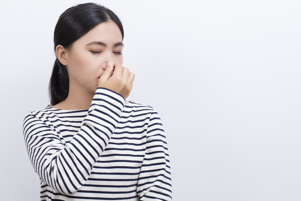 5 Behandlung von schiefen Nasenknochen, angefangen von Medikamenten bis hin zur Operation