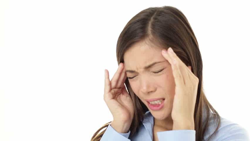 4 stvari koje možete učiniti za ublažavanje glavobolje uzrokovane sinusitisom