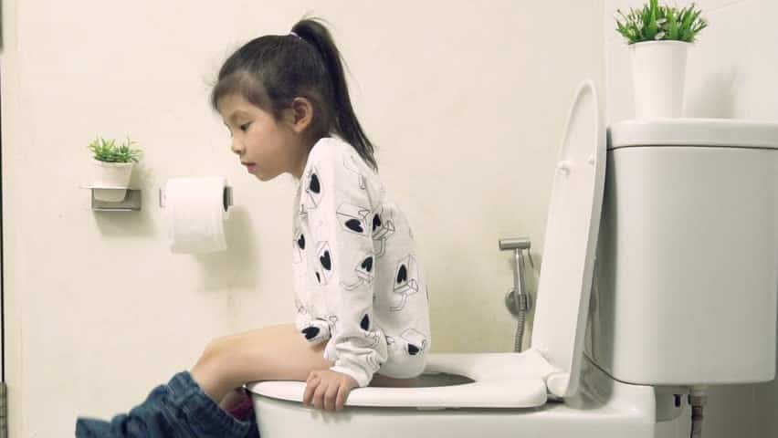 Kinder urinieren häufig, könnte ein Zeichen für eine überaktive Blase sein?