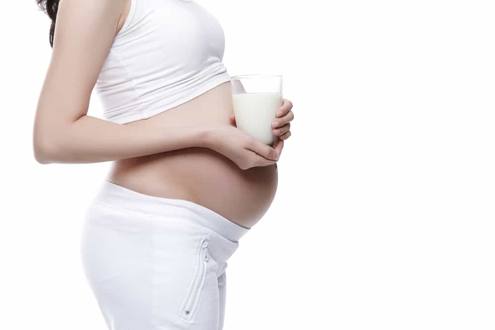 임신 중에 엄마가 부지런히 두유를 마시면 아기의 피부가 하얗게 될 수 있다는 것이 사실입니까?