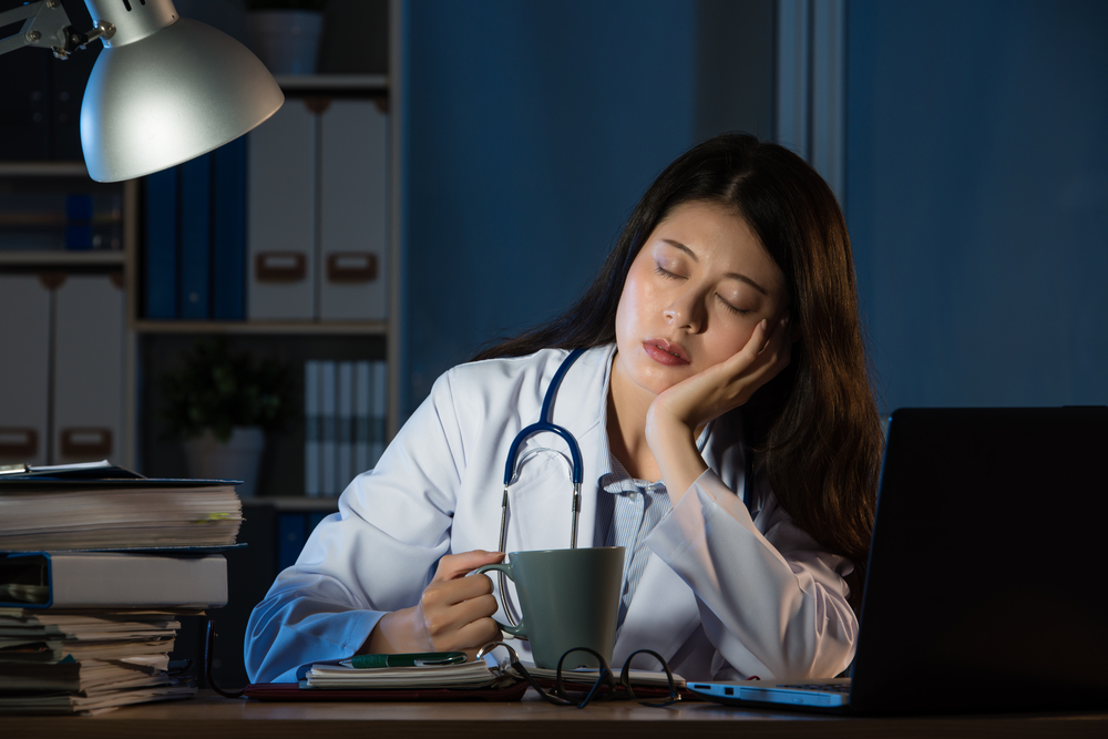 Superar los trastornos del sueño debido a tener turnos de trabajo por la noche